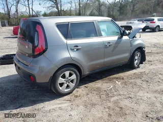 2018 Kia Soul with VIN KNDJN2A22J7565831, listed as a IAAI auction lot 41691580 with 174,286 mi miles. Bid and sale history available at carsss.com. Image 4.