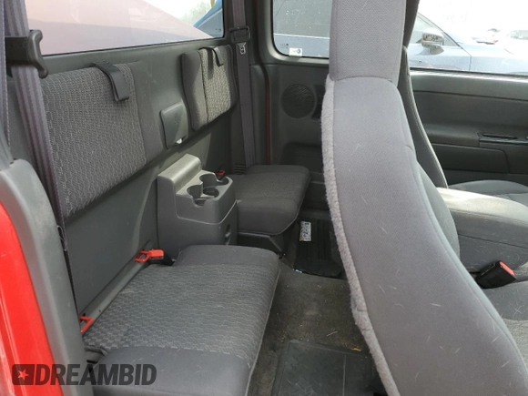 2006 GMC Canyon SLE Z85 z VIN 1GTCS196968292293, wystawiony jako Copart lot #50883755 z przebiegiem 110 374 mil mil oraz Szkody całkowita. Historia ofert i sprzedaży dostępna na DreamBid. Obrazek 10.