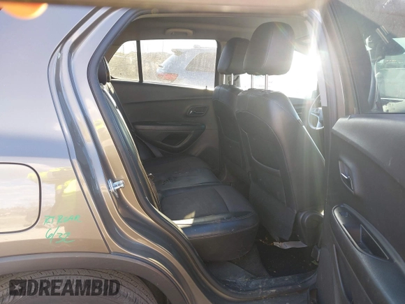 2022 Chevrolet Trax LT with VIN KL7CJPSM2NB530904, listed as a IAAI auction lot 41450539 with 41,280 mi miles. Bid and sale history available at carsss.com. Image 8.