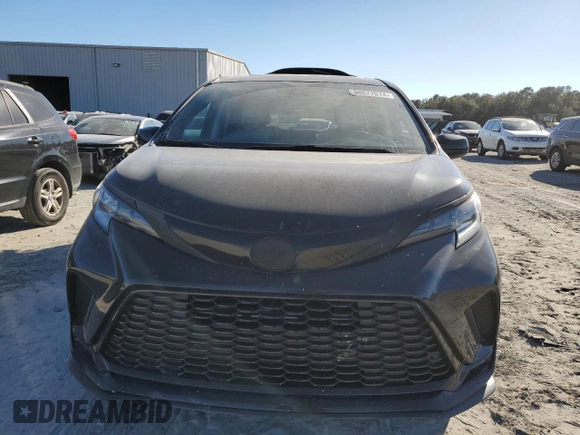 2021 Toyota Sienna XSE with VIN 5TDDSKFC4MS003141, listed as a Copart auction lot 86877074 with 95,297 mi miles and Salvage Title. Bid and sale history available at carsss.com. Image 5.