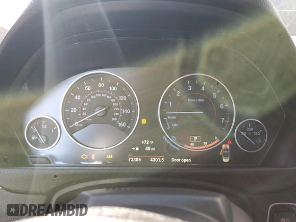 2018 BMW 4 Series 430i with VIN WBA4Z1C57JEC60579, listed as a Copart auction lot 55605845 with 73,305 mi miles and Salvage title. Bid and sale history available at DreamBid. Image 9.