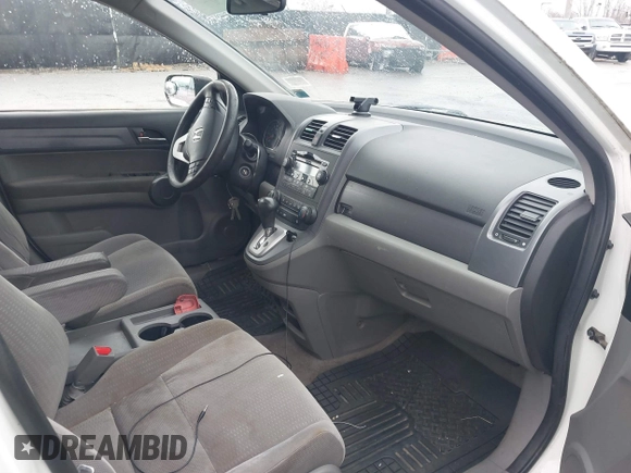 2008 Honda CR-V EX with VIN 5J6RE48538L037029, listed as a IAAI auction lot 41822447 with 318,555 mi miles. Bid and sale history available at carsss.com. Image 5.