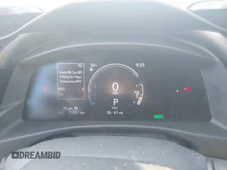 2024 Lexus RZ 300e Premium z VIN JTJABABB9RA005043, wystawiony jako IAAI lot #41452254 z przebiegiem 11 851 mil mil oraz . Historia ofert i sprzedaży dostępna na DreamBid. Obrazek 7.
