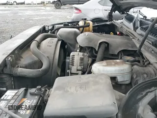 2004 GMC Sierra 1500 SLT с VIN 1GTEK19T74E400259, выставлен на аукционе IAAI как лот 41091044 с пробегом 173 726 миль миль и . История ставок и продаж доступна на DreamBid. Изображение 20.