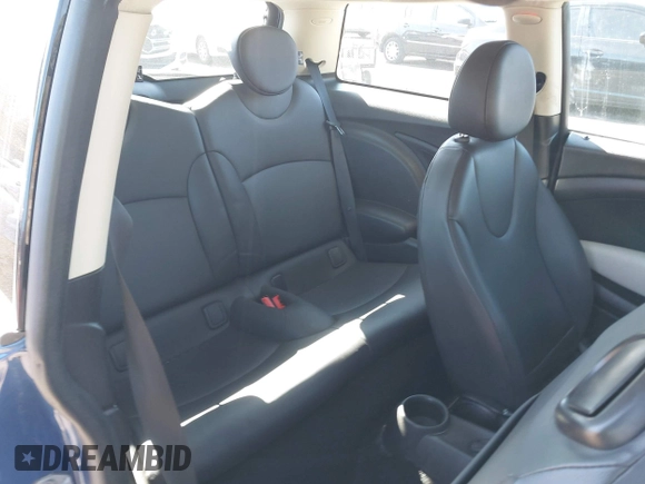 2012 MINI Hardtop with VIN WMWSU3C52CT542030, listed as a IAAI auction lot 41984428 with 123,953 mi miles and . Bid and sale history available at DreamBid. Image 8.