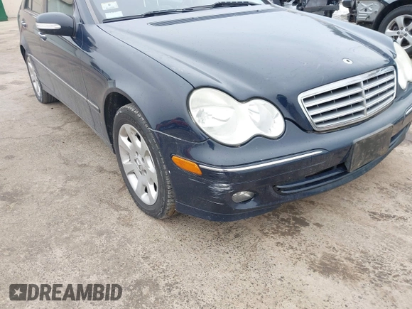 2005 Mercedes-Benz C 240 with VIN WDBRF81J95F703336, listed as a IAAI auction lot 41479955 with 112,569 mi miles and . Bid and sale history available at DreamBid. Image 6.