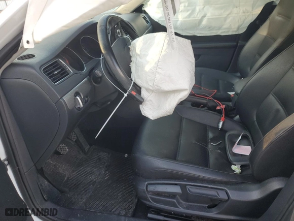 2017 Volkswagen Jetta 1.4T SE with VIN 3VWB67AJ0HM321193, listed as a Copart auction lot 42867515 with 80,927 mi miles and Salvage Title. Bid and sale history available at carsss.com. Image 7.