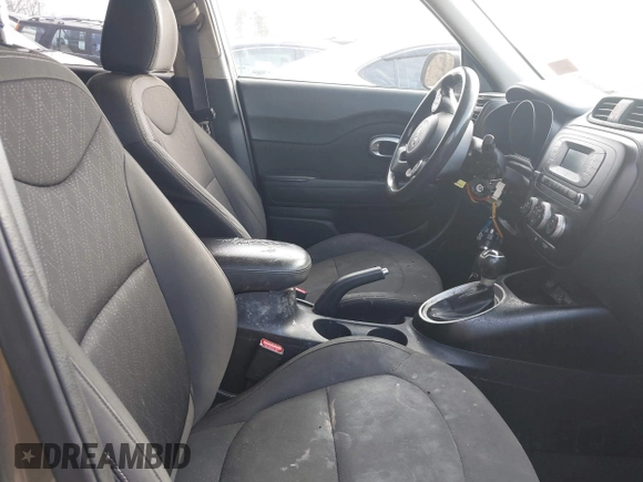 2014 Kia Soul with VIN KNDJN2A27E7010623, listed as a IAAI auction lot 41698067 with Not Provided miles. Bid and sale history available at carsss.com. Image 5.