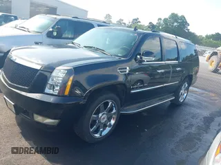 2009 Cadillac Escalade ESV z VIN 1GYFK26279R270175, wystawiony jako IAAI lot #42349456 z przebiegiem 189 172 mil mil oraz . Historia ofert i sprzedaży dostępna na DreamBid. Obrazek 2.