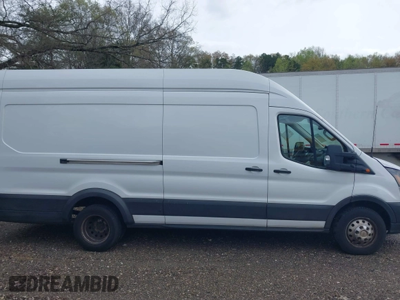 2019 Ford Transit Cargo with VIN 1FTBF4XG4KKB77787, listed as a IAAI auction lot 41829546 with 201,282 mi miles. Bid and sale history available at carsss.com. Image 13.