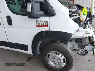 2022 Ram ProMaster Cargo with VIN 3C6LRVBG6NE118795, listed as a IAAI auction lot 41752992 with 85,809 mi miles. Bid and sale history available at carsss.com. Image 18.