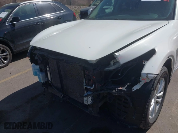 2014 Infiniti QX70 with VIN JN8CS1MW7EM413033, listed as a IAAI auction lot 41993136 with 148,838 mi miles and . Bid and sale history available at DreamBid. Image 6.