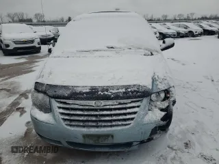 2006 Chrysler Town & Country LWB Touring with VIN 2A4GP54L96R821909, listed as a Copart auction lot 84735204 with 171,004 mi miles and Salvage Title. Bid and sale history available at carsss.com. Image 5.
