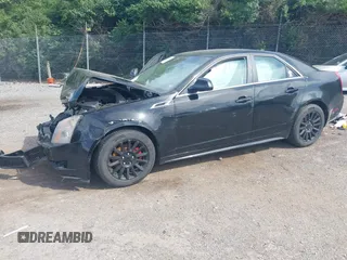 2012 Cadillac CTS z VIN 1G6DA5E53C0112671, wystawiony jako IAAI lot #42290332 z przebiegiem 135 585 mil mil oraz . Historia ofert i sprzedaży dostępna na DreamBid. Obrazek 2.