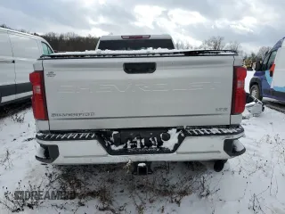 2022 Chevrolet Silverado 3500HD LTZ with VIN 1GC4YUEY3NF128303, listed as a Copart auction lot 83775884 with 25,331 mi miles and Salvage Title. Bid and sale history available at carsss.com. Image 6.
