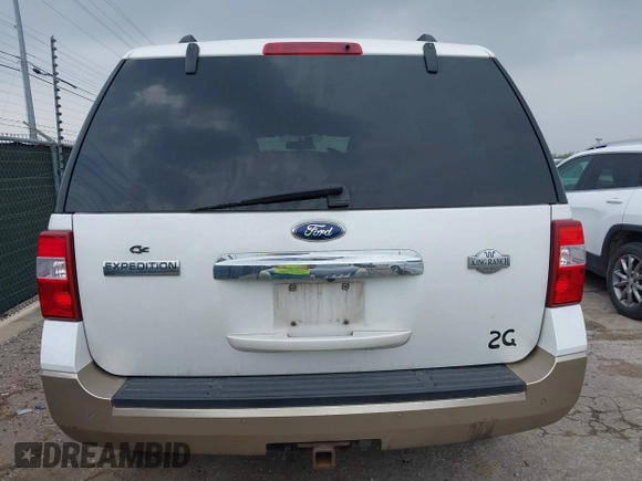 2012 Ford Expedition XLT с VIN 1FMJU1H57CEF46926, выставлен на аукционе IAAI как лот 42200761 с пробегом 256 102 миль миль и . История ставок и продаж доступна на DreamBid. Изображение 16.