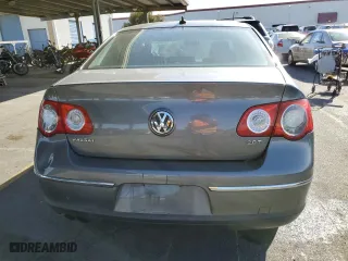 2008 Volkswagen Passat Sedan Komfort with VIN WVWAK73C38P073704, listed as a Copart auction lot 78720653 with 202,500 mi miles and Clean Title. Bid and sale history available at carsss.com. Image 6.