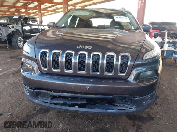 2017 Jeep Cherokee Latitude z VIN 1C4PJLCS2HW572478, wystawiony jako IAAI lot #41200772 z przebiegiem 71 879 mil mil oraz . Historia ofert i sprzedaży dostępna na DreamBid. Obrazek 12.