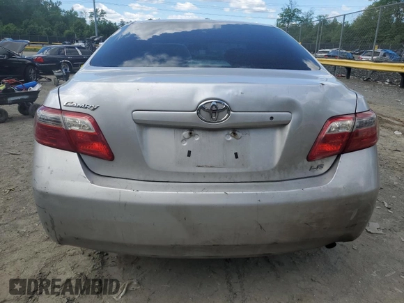2008 Toyota Camry LE z VIN 4T1BE46K58U203850, wystawiony jako Copart lot #55837735 z przebiegiem 311 605 mil mil oraz Szkoda całkowita • Salvage title. Historia ofert i sprzedaży dostępna na DreamBid. Obrazek 6.