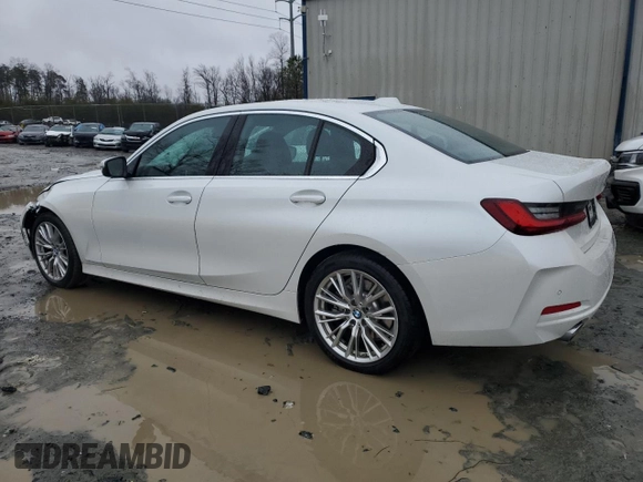 2024 BMW 3 Series 330i z VIN 3MW69FF04R8E77783, wystawiony jako Copart lot #44242645 z przebiegiem 11 475 mil mil oraz Czysty tytuł • Clean title. Historia ofert i sprzedaży dostępna na DreamBid. Obrazek 2.