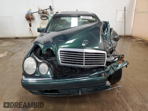 1996 Mercedes-Benz E-Class with VIN WDBJF55F7TJ007733, listed as a Copart auction lot 48005625 with 0 mi miles and Clean Title. Bid and sale history available at carsss.com. Image 5.