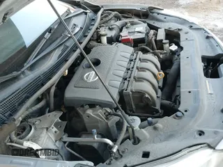 2014 Nissan Sentra S z VIN 3N1AB7AP5EL677352, wystawiony jako IAAI lot #42853328 z przebiegiem 98 885 mil mil oraz . Historia ofert i sprzedaży dostępna na DreamBid. Obrazek 19.