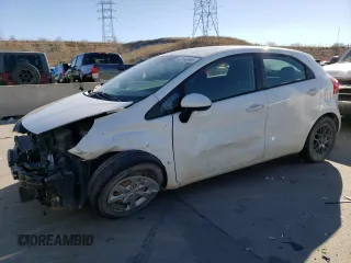 2014 Kia Rio LX with VIN KNADM5A36E6417300, listed as a Copart auction lot 82268544 with 166,455 mi miles and Clean Title. Bid and sale history available at carsss.com. Image 1.
