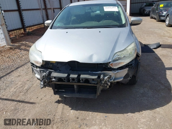 2014 Ford Focus SE with VIN 1FADP3F26EL270868, listed as a IAAI auction lot 41826493 with 164,595 mi miles. Bid and sale history available at carsss.com. Image 13.