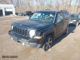 2016 Jeep Patriot Sport with VIN 1C4NJPBA6GD575594, listed as a IAAI auction lot 41114650 with 999,999 mi miles. Bid and sale history available at carsss.com. Image 2.