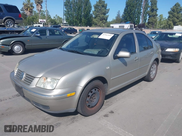 2004 Volkswagen Jetta GL z VIN 3VWRA69M64M039222, wystawiony jako IAAI lot #42262445 z przebiegiem 100 200 mil mil oraz . Historia ofert i sprzedaży dostępna na DreamBid. Obrazek 6.