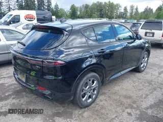 2024 Dodge Hornet R/T z VIN ZACPDFCW9R3A32594, wystawiony jako IAAI lot #42312913 z przebiegiem 22 544 mil mil oraz . Historia ofert i sprzedaży dostępna na DreamBid. Obrazek 4.