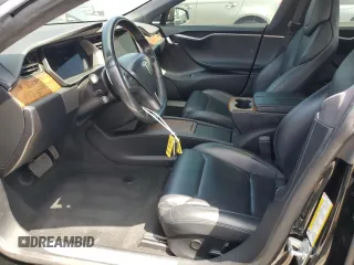 2019 Tesla Model S 75D z VIN 5YJSA1E29KF348065, wystawiony jako Copart lot #60290925 z przebiegiem 73 573 mil mil oraz Szkoda całkowita • Salvage title. Historia ofert i sprzedaży dostępna na DreamBid. Obrazek 7.