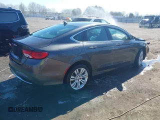 2015 Chrysler 200 Limited with VIN 1C3CCCAB1FN626906, listed as a IAAI auction lot 41644390 with 69,072 mi miles. Bid and sale history available at carsss.com. Image 4.