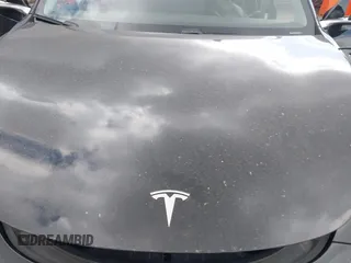 2019 Tesla Model 3 Mid Range z VIN 5YJ3E1EA4KF361967, wystawiony jako IAAI lot #42261724 z przebiegiem 89 902 mil mil oraz . Historia ofert i sprzedaży dostępna na DreamBid. Obrazek 10.