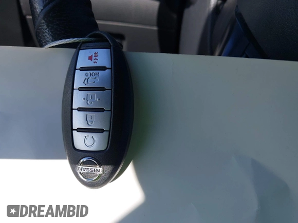 2018 Nissan Rogue SV z VIN 5N1AT2MV2JC851483, wystawiony jako IAAI lot #42082917 z przebiegiem 115 707 mil mil oraz . Historia ofert i sprzedaży dostępna na DreamBid. Obrazek 11.