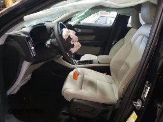 2024 Volvo XC40 Plus Bright Theme with VIN YV4L12UE4R2252652, listed as a Copart auction lot 41743045 with 10,063 mi miles and Salvage Title. Bid and sale history available at DreamBid. Image 7.
