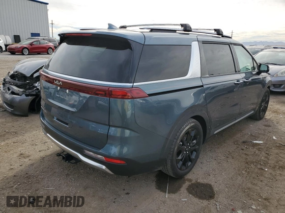 2022 Kia Carnival SX with VIN KNDNE5H33N6176726, listed as a Copart auction lot 80013124 with 14,936 mi miles and Salvage Title. Bid and sale history available at carsss.com. Image 3.