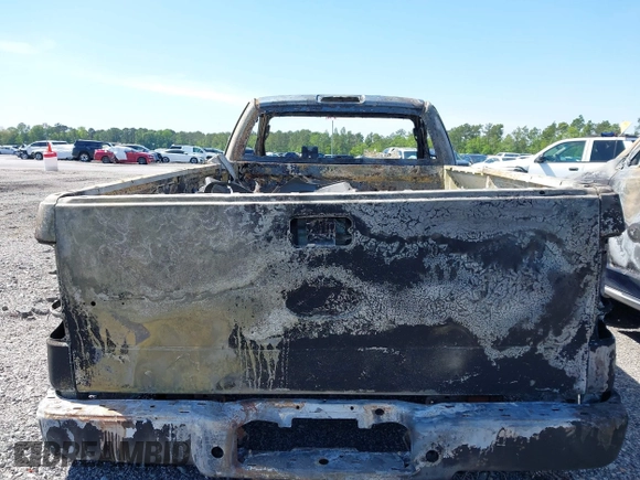 2005 Ford F-150 XL с VIN 1FTRF12205NA55424, выставлен на аукционе IAAI как лот 42035951 с пробегом Не указан миль и . История ставок и продаж доступна на DreamBid. Изображение 8.