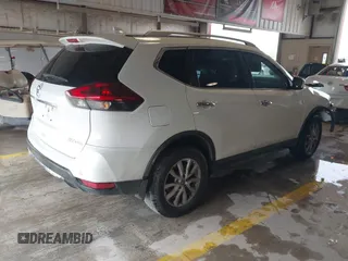2020 Nissan Rogue S with VIN KNMAT2MV8LP519208, listed as a IAAI auction lot 41863795 with 99,608 mi miles. Bid and sale history available at carsss.com. Image 4.