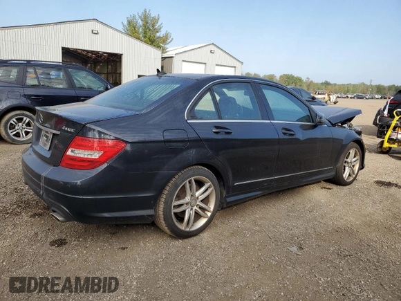 2013 Mercedes-Benz C 300 Sport with VIN WDDGF8AB1DA819150, listed as a Copart auction lot 70980134 with 133,038 mi miles and Salvage Title. Bid and sale history available at DreamBid. Image 3.