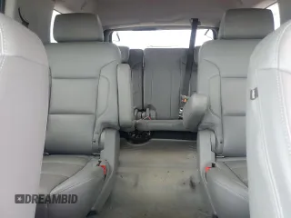 2020 Chevrolet Tahoe LT z VIN 1GNSKBKC9LR226552, wystawiony jako Copart lot #58490945 z przebiegiem 68 802 mil mil oraz Szkoda całkowita • Salvage title. Historia ofert i sprzedaży dostępna na DreamBid. Obrazek 10.