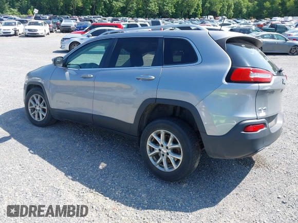 2016 Jeep Cherokee Altitude with VIN 1C4PJMCBXGW183284, listed as a IAAI auction lot 42346167 with 144,493 mi miles and . Bid and sale history available at DreamBid. Image 3.