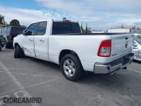 2020 Ram 1500 Big Horn with VIN 1C6RREBT2LN256138, listed as a IAAI auction lot 41814771 with 118,501 mi miles. Bid and sale history available at carsss.com. Image 3.