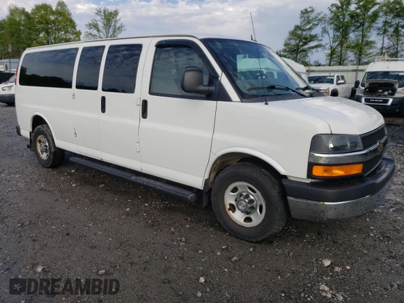 2013 Chevrolet Express Passenger LT with VIN 1GAZG1FG8D1109893, listed as a Copart auction lot 52927965 with 101,828 mi miles and Clean title. Bid and sale history available at DreamBid. Image 4.