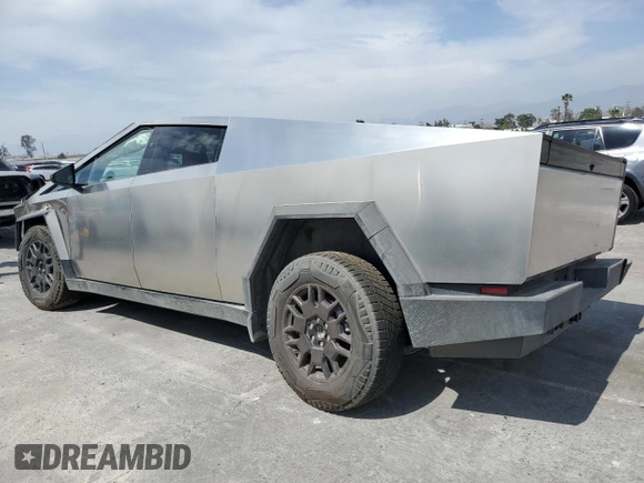 2024 Tesla Cybertruck z VIN 7G2CEHED4RA036923, wystawiony jako Copart lot #51940765 z przebiegiem 7 393 mil mil oraz Szkoda całkowita • Salvage title. Historia ofert i sprzedaży dostępna na DreamBid. Obrazek 2.
