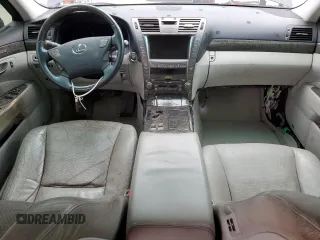2009 Lexus LS 460 z VIN JTHCL46F995000410, wystawiony jako Copart lot #65979874 z przebiegiem 152 999 mil mil oraz Szkoda całkowita • Salvage title. Historia ofert i sprzedaży dostępna na DreamBid. Obrazek 8.