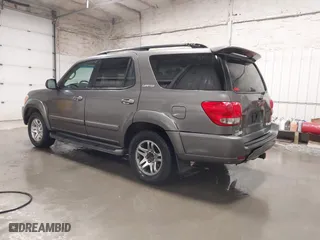 2006 Toyota Sequoia Limited with VIN 5TDBT48A06S275409, listed as a IAAI auction lot 41766094 with 149,718 mi miles. Bid and sale history available at carsss.com. Image 3.