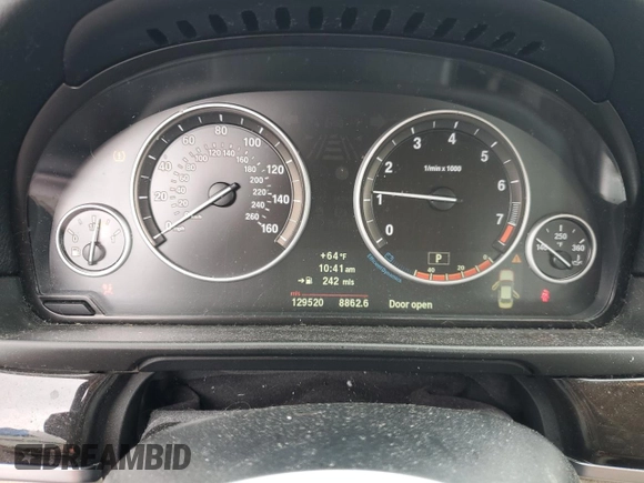 2012 BMW 5 Series 528i xDrive z VIN WBAXH5C56CDW06599, wystawiony jako Copart lot #55239355 z przebiegiem 129 520 mil mil oraz Szkoda całkowita • Salvage title. Historia ofert i sprzedaży dostępna na DreamBid. Obrazek 9.