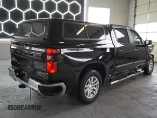 2020 Chevrolet Silverado 1500 LT with VIN 3GCUYDED1LG292402, listed as a Copart auction lot 52629945 with 33,714 mi miles and Salvage Title. Bid and sale history available at DreamBid. Image 3.