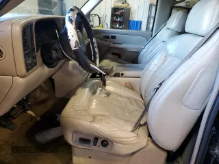 2002 Chevrolet Suburban LS with VIN 3GNEC16Z32G187474, listed as a Copart auction lot 88990565 with 277,377 mi miles and Salvage Title. Bid and sale history available at carsss.com. Image 7.